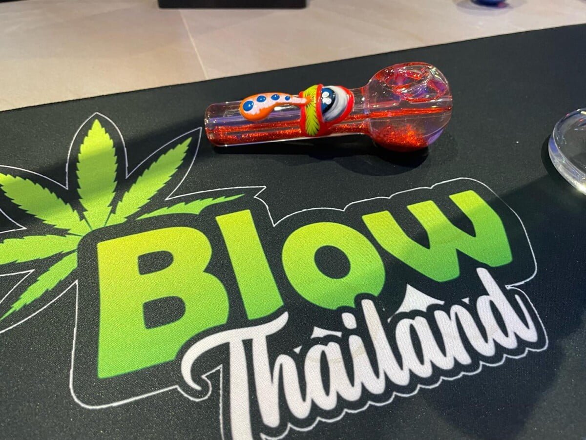 Blow Cozy Beach - thaiweedland